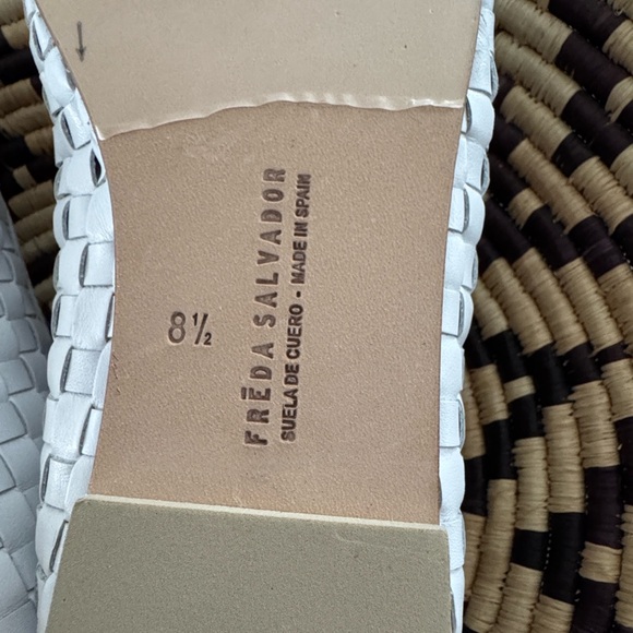 New! Freda Salvador White Woven Jada Ballet Flats. Size 38.5 - Picture 6 of 6